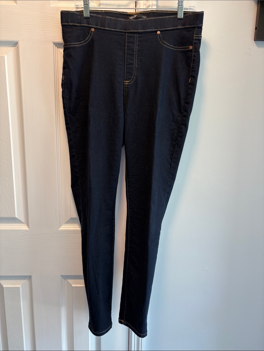 Stretch Pull-On Leggings in Dark Navy